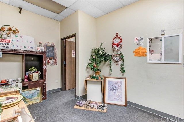 1175 Center St, Riverside, CA 92507